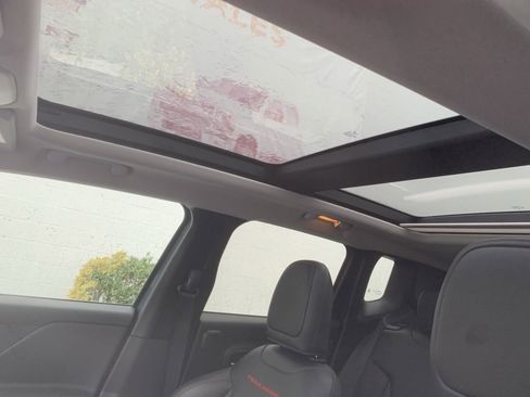 Used 2023 Jeep Renegade Trailhawk w/ Sun/Sound Group image 15