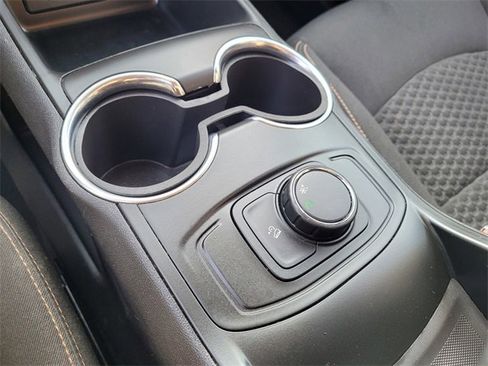 Used 2018 GMC Terrain SLE image 23