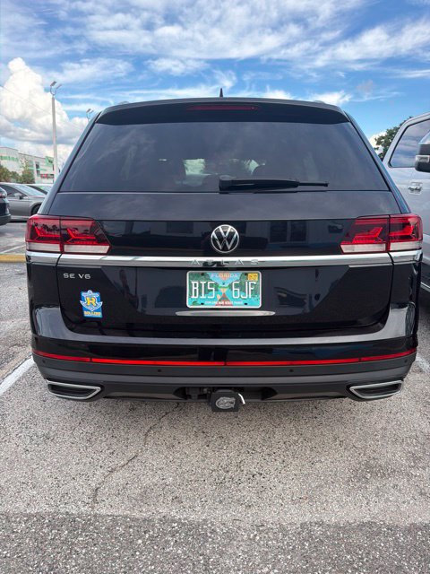 Used 2023 Volkswagen Atlas SE w/ Panoramic Sunroof Package FWD image 5