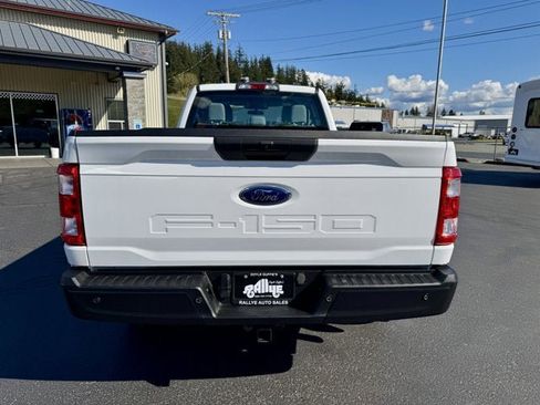 Used 2023 Ford F150 XL w/ Trailer Tow Package image 5