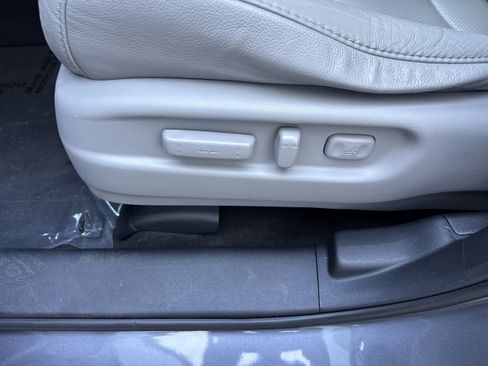 Used 2021 Honda Pilot Elite image 6