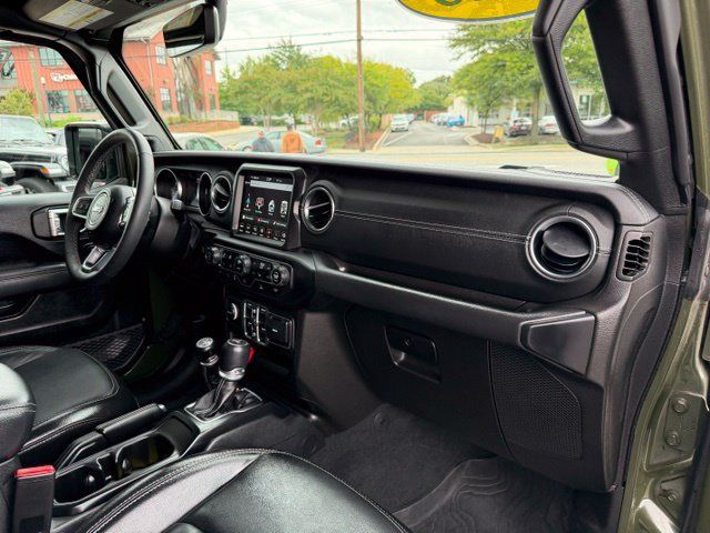 Used 2023 Jeep Wrangler Unlimited Sahara w/ Cold Weather Group AWD/4WD image 22