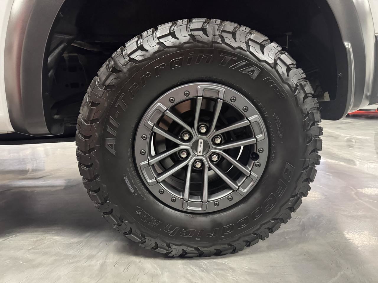 Used 2017 Ford F150 Raptor w/ Equipment Group 802A Luxury AWD/4WD image 24