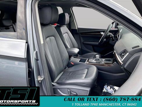Used 2019 Audi Q5 2.0T Premium Plus w/ Premium Plus Package AWD/4WD image 7