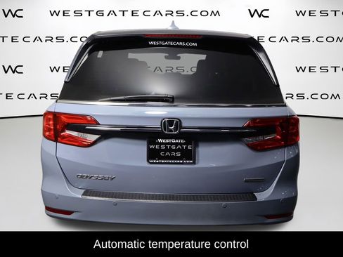 Used 2023 Honda Odyssey Touring image 4