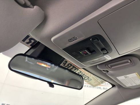 Used 2024 Toyota Camry SE image 19