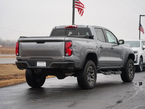 Used 2023 Chevrolet Colorado ZR2 w/ ZR2 Convenience Package III AWD/4WD image 3
