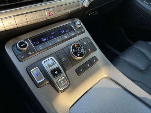 Used 2022 Hyundai Palisade SEL w/ Premium Package image 25