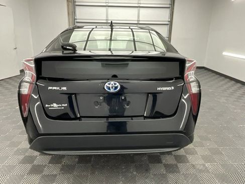 Used 2016 Toyota Prius Four w/ Advanced Technology Package image 16