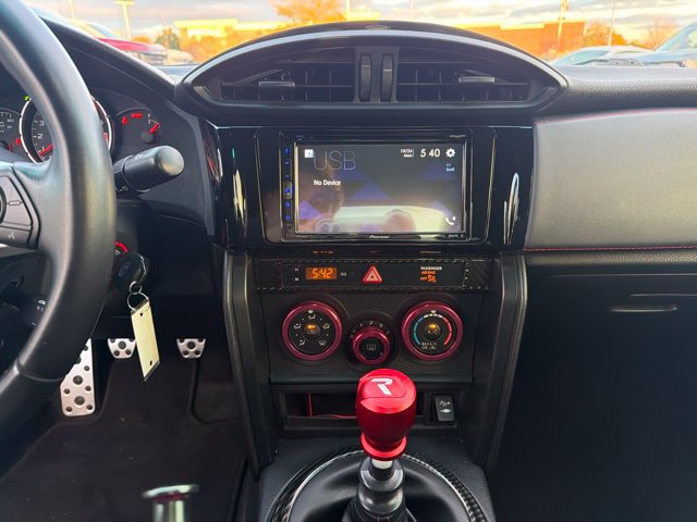 Used 2018 Subaru BRZ Premium RWD image 14