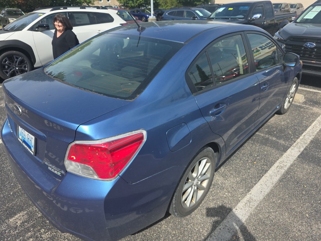Used 2014 Subaru Impreza 2.0i Premium AWD/4WD image 6