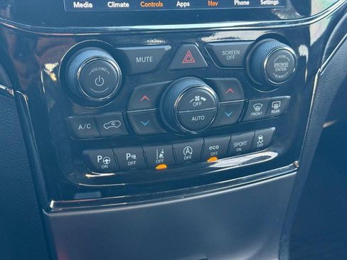 Used 2021 Jeep Grand Cherokee Limited X image 20