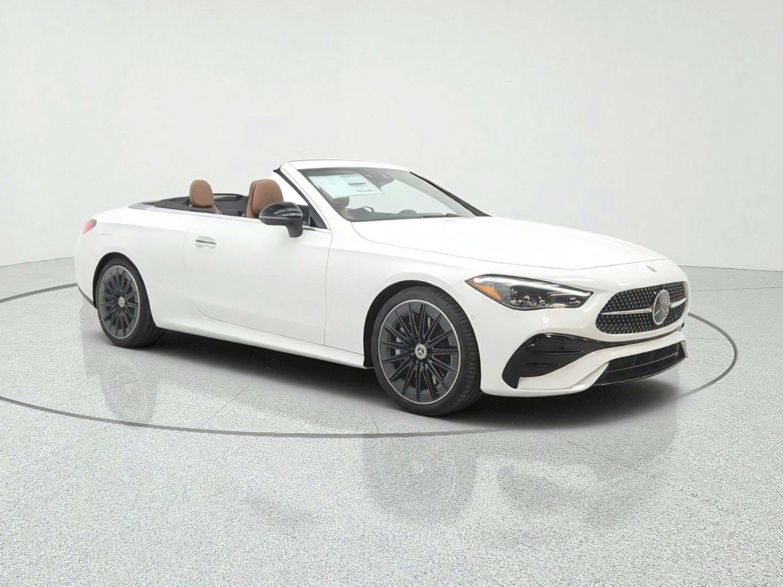New 2027 Mercedes-Benz CLE 450 4MATIC Cabriolet image 3
