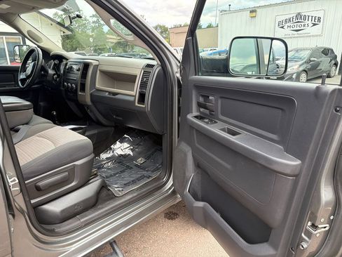 Used 2011 RAM 2500 ST w/ ST Popular Equipment Group AWD/4WD image 17