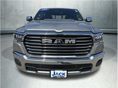 Used 2025 RAM 1500 Laramie AWD/4WD image 11