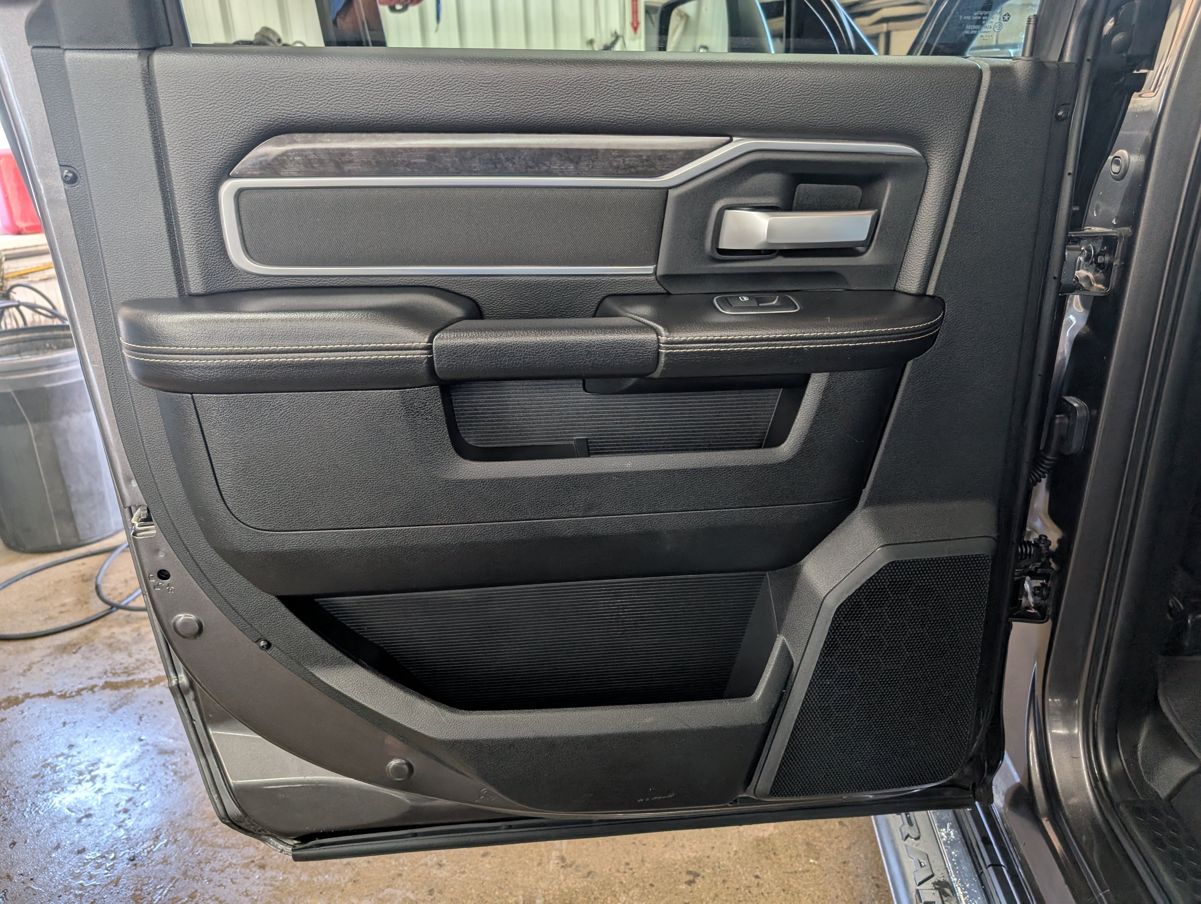 Used 2024 RAM 2500 Big Horn AWD/4WD image 8