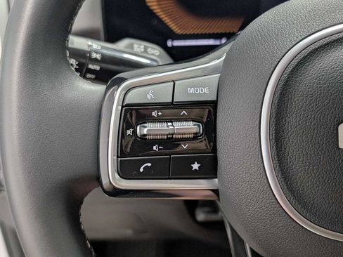 Certified 2025 Kia Sorento S AWD/4WD image 37