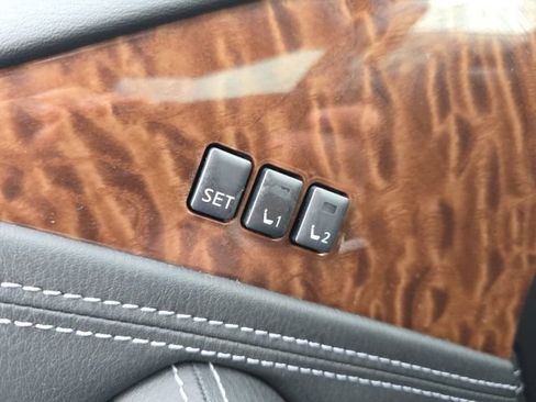 Used 2019 Nissan Armada Platinum RWD image 15