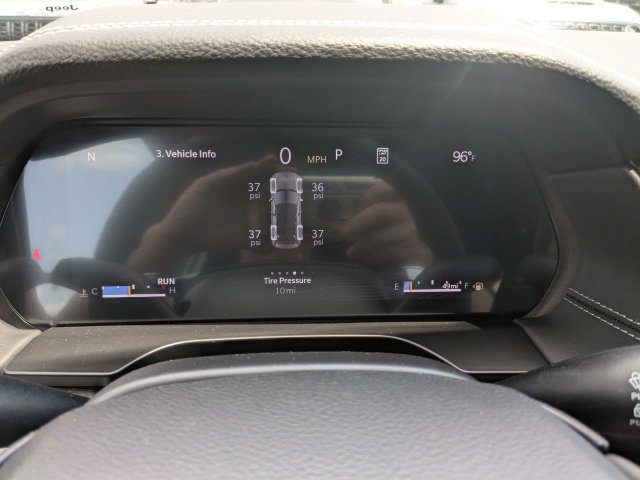New 2026 Jeep Grand Cherokee Altitude AWD/4WD image 28