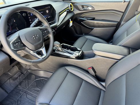 New 2025 Chevrolet Trax ACTIV w/ Driver Confidence Package image 8