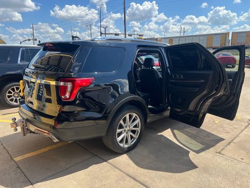 Used 2017 Ford Explorer Limited FWD image 12