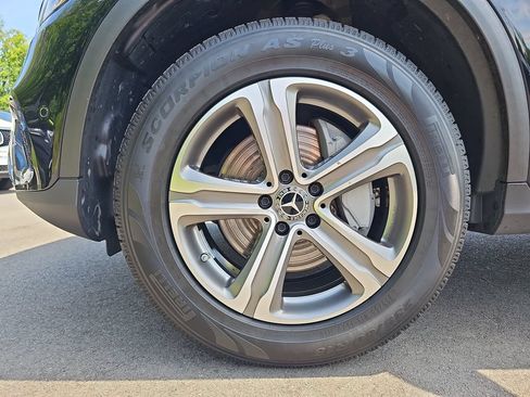 Used 2022 Mercedes-Benz GLC 300 4MATIC image 23
