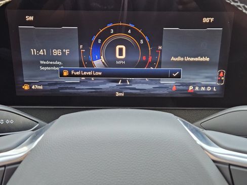 New 2027 Chevrolet Traverse LT w/ Midnight/Sport Edition FWD image 17