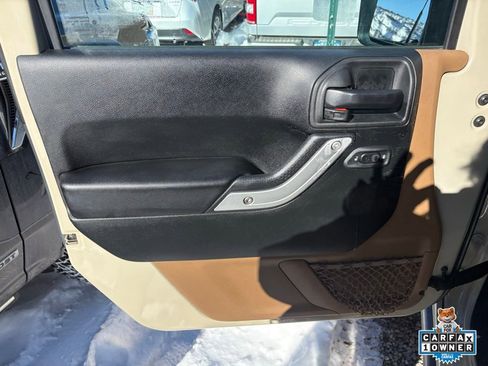 Used 2018 Jeep Wrangler Unlimited Rubicon image 14