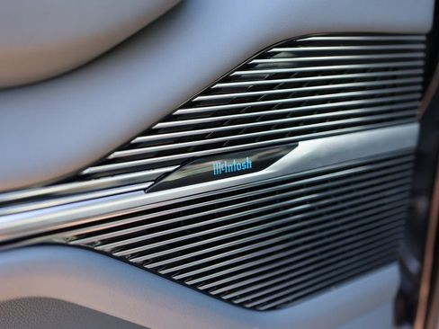 Used 2023 Jeep Grand Wagoneer Series II image 19