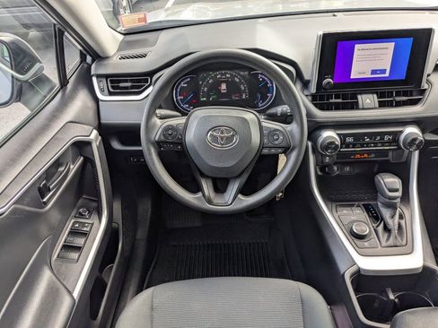 Used 2024 Toyota RAV4 LE AWD/4WD image 15