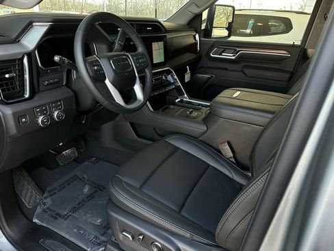 New 2026 GMC Sierra 2500 Denali w/ Denali Reserve Package image 9