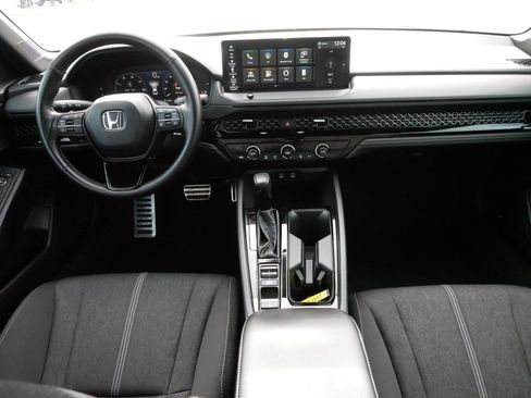 Used 2023 Honda Accord Sport image 10