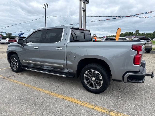Used 2025 Chevrolet Silverado 1500 High Country RWD image 12