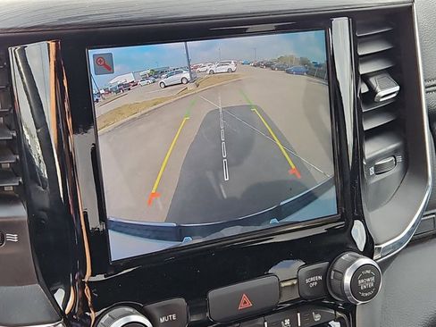 Used 2024 RAM 1500 Laramie image 12