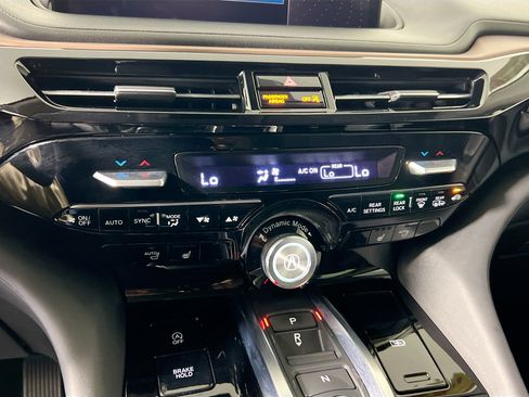 Used 2022 Acura MDX SH-AWD w/ Technology Package image 27