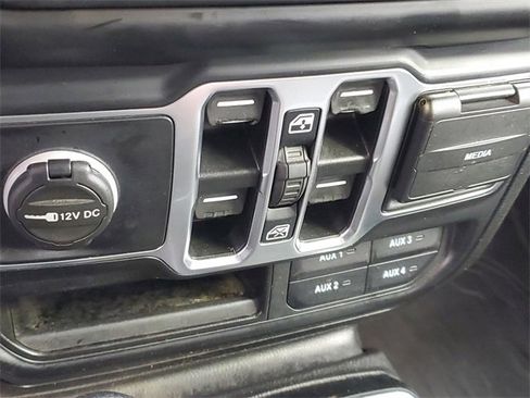 Used 2021 Jeep Wrangler Unlimited Sport image 27