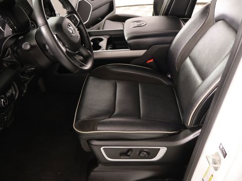 Used 2023 RAM 1500 Laramie AWD/4WD image 12