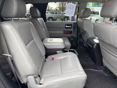 Used 2014 Toyota Sequoia Platinum w/ Preferred Accessory Package image 10
