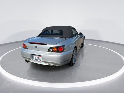 Used 2004 Honda S2000 image 12