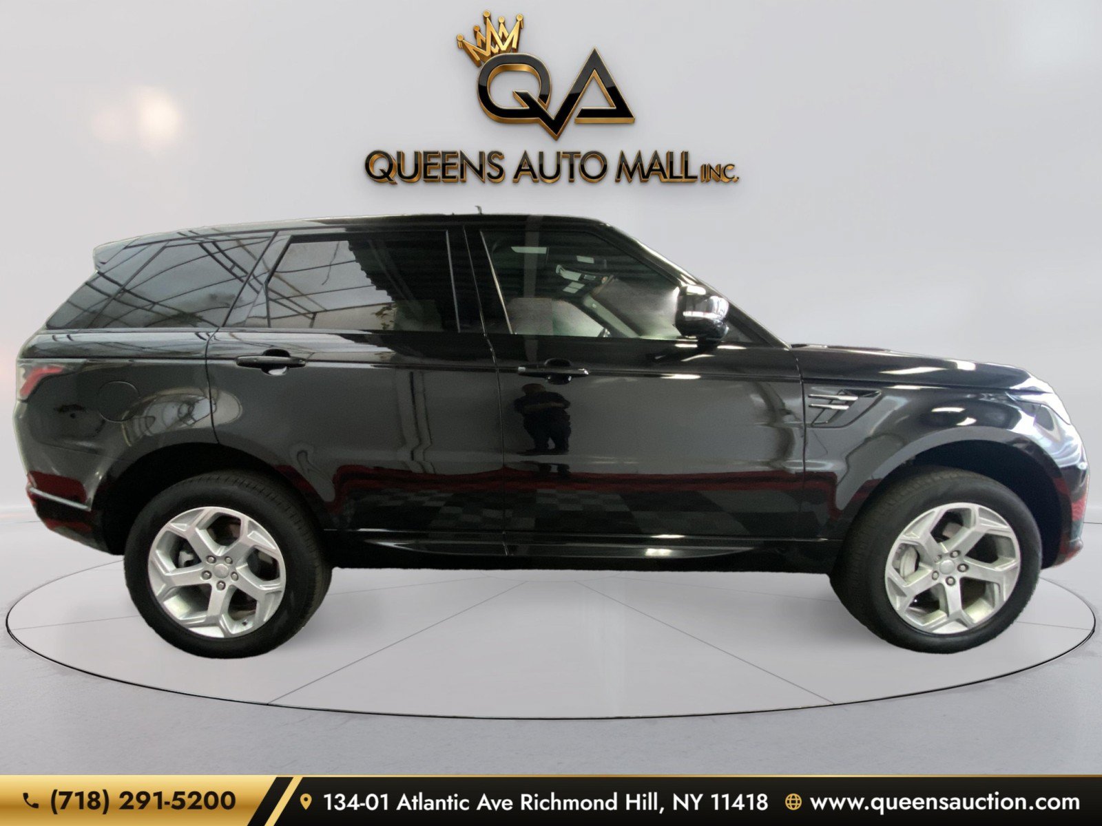 Used 2019 Land Rover Range Rover Sport HSE AWD/4WD image 4