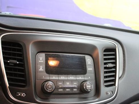Used 2015 Chrysler 200 LX FWD image 19