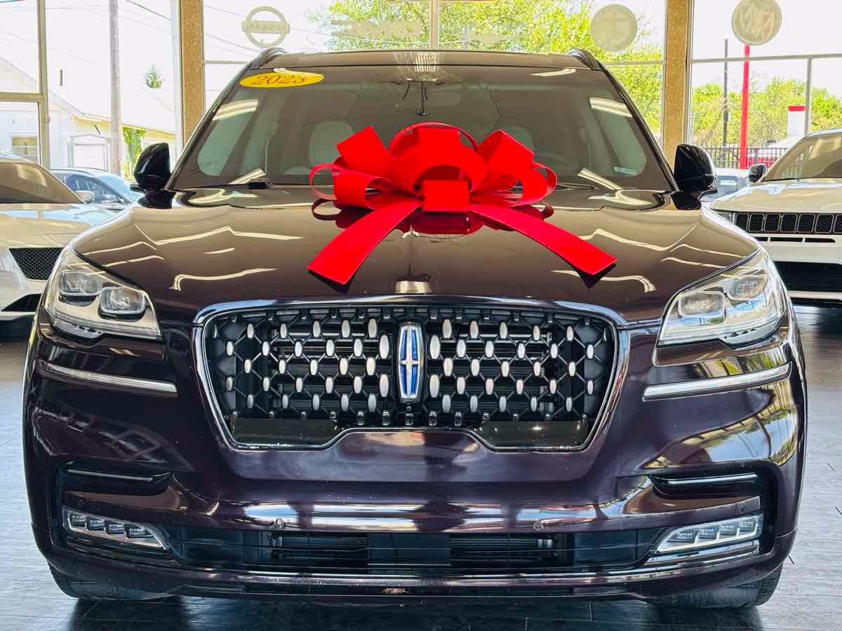 Used 2023 Lincoln Aviator Black Label w/ Dynamic Handling Package AWD/4WD image 20