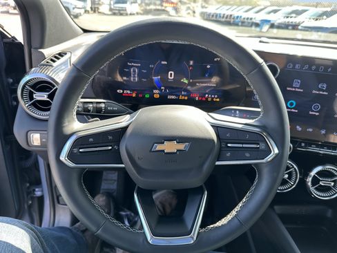 New 2025 Chevrolet Blazer EV LT image 27