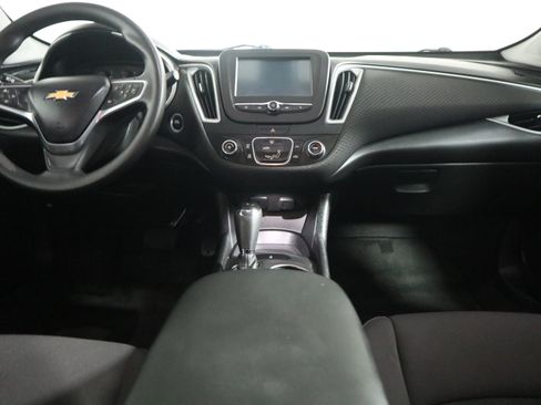 Used 2018 Chevrolet Malibu LS FWD image 14