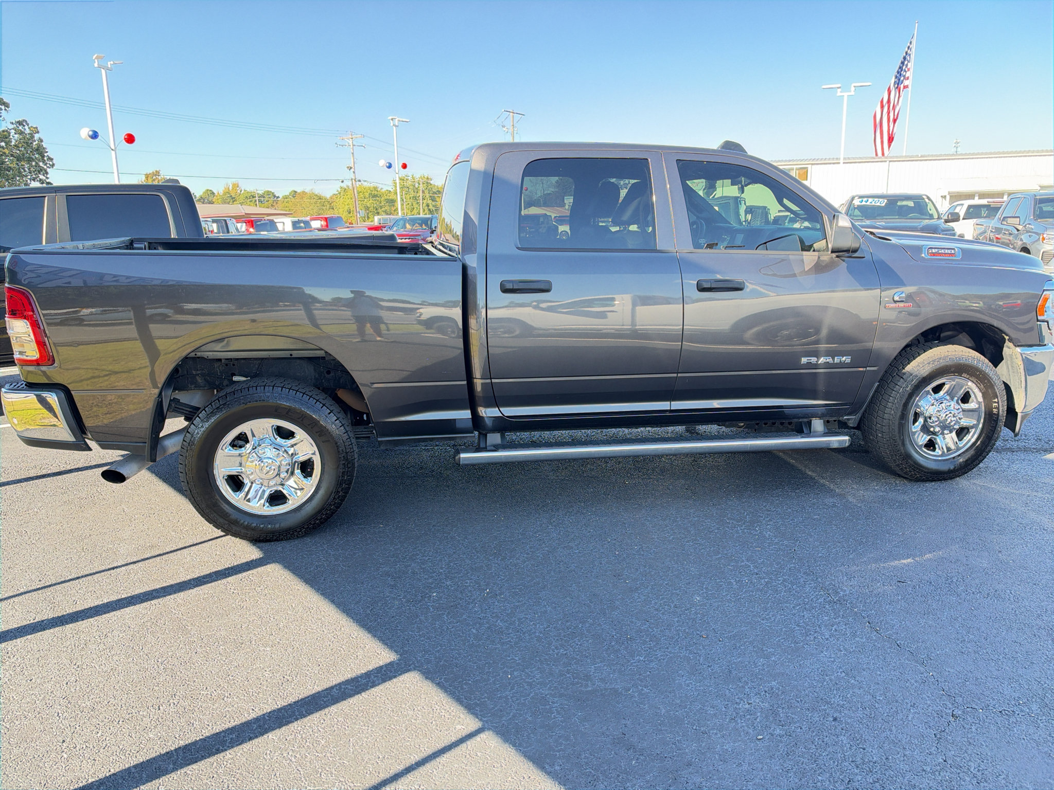 Used 2022 RAM 3500 Tradesman RWD image 4