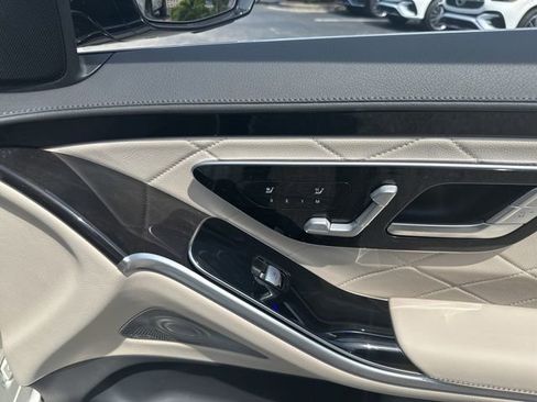 Used 2023 Mercedes-Benz S 580 4MATIC Sedan image 44