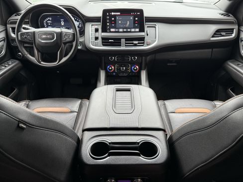 Used 2023 GMC Yukon AT4 w/ AT4 Premium Package AWD/4WD image 28
