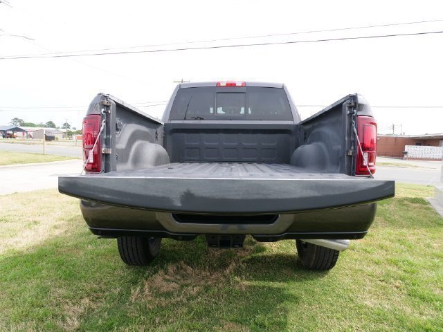 Used 2025 RAM 2500 Laramie AWD/4WD image 5