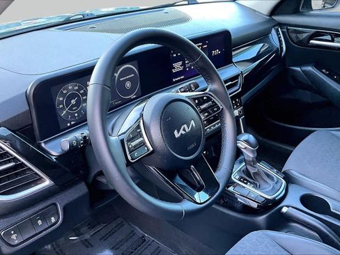Used 2024 Kia Seltos S FWD image 17