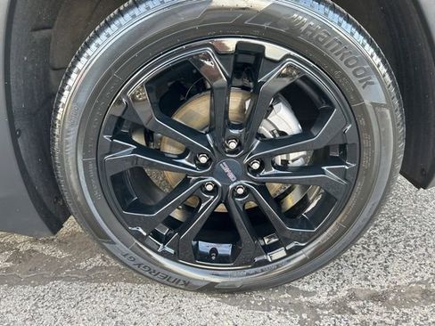 Used 2021 GMC Terrain SLE w/ Elevation Edition image 32